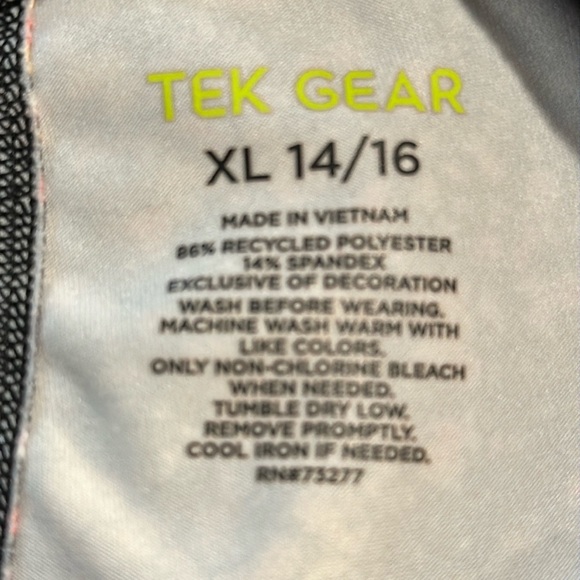 Tek Gear Girls Capri Leggings Size 14 / 16,  Athletic Pants Dry Fit Stretch - Picture 2 of 6